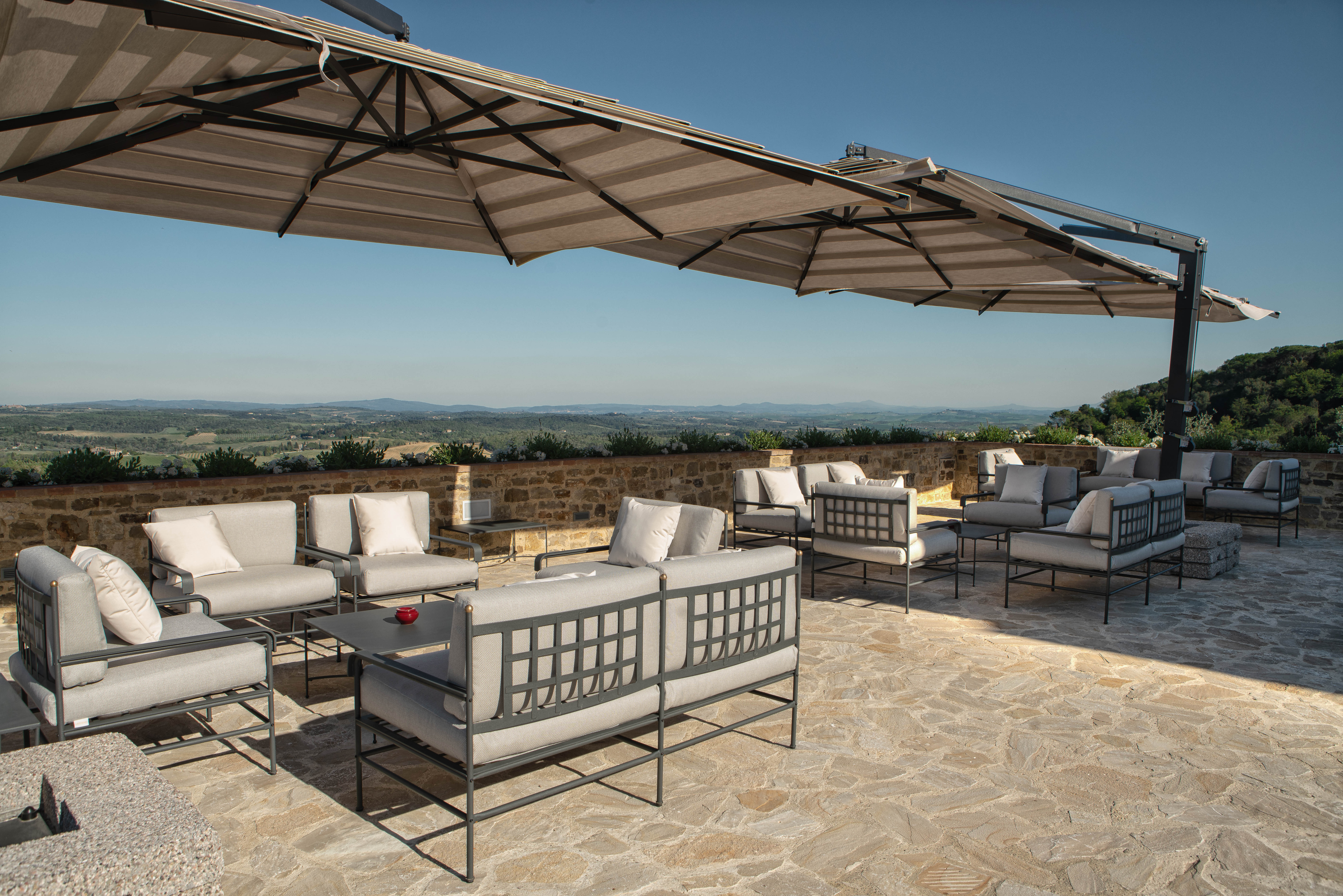 THE CLUB HOUSE DE FONTANELLE ESTATE: LA QUINTESSENCE DE L&rsquo;ÉLÉGANCE ITALIENNE
