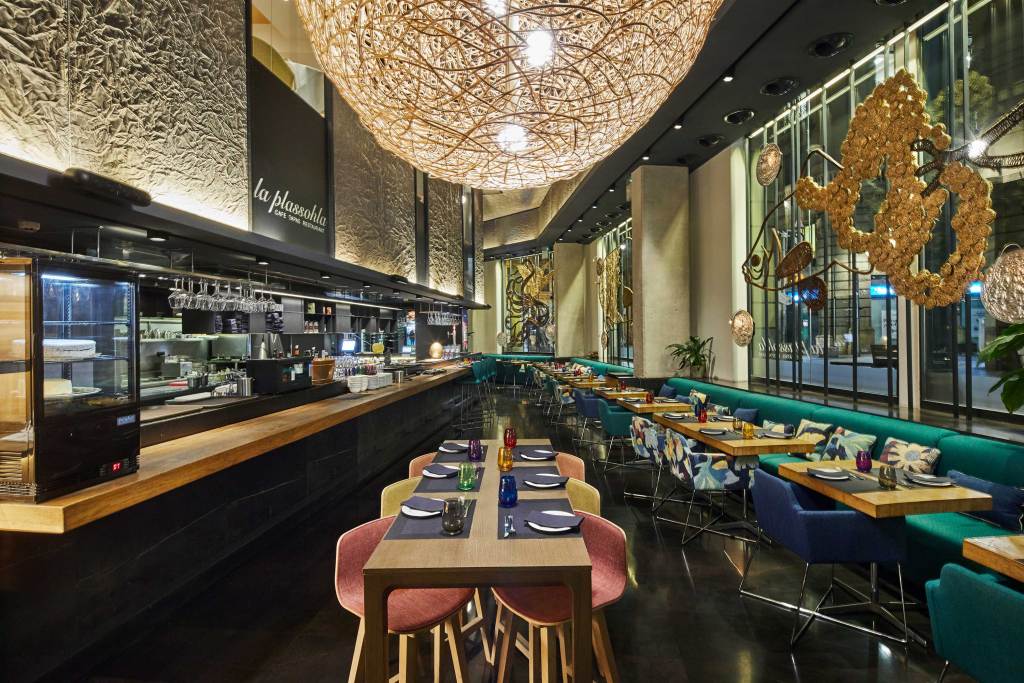 RESTAURANT BISTROT LA PLASSOHLA hotel OHALA Barcelona
